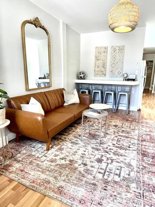 City Skyline Views In A Great Neighborhood Apartment Нашвил Екстериор снимка